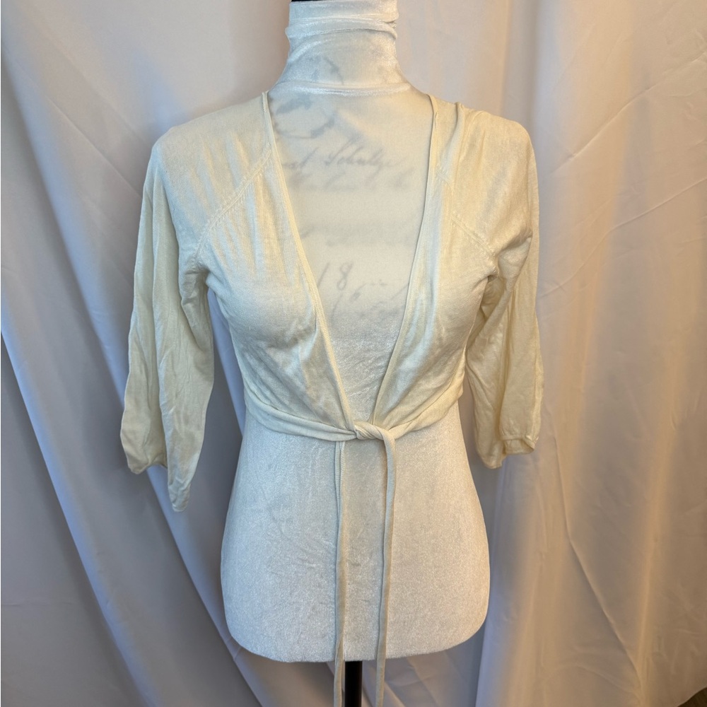 BCBG Size Large past elbows sleeves jersey. New with tag. Silk / linen